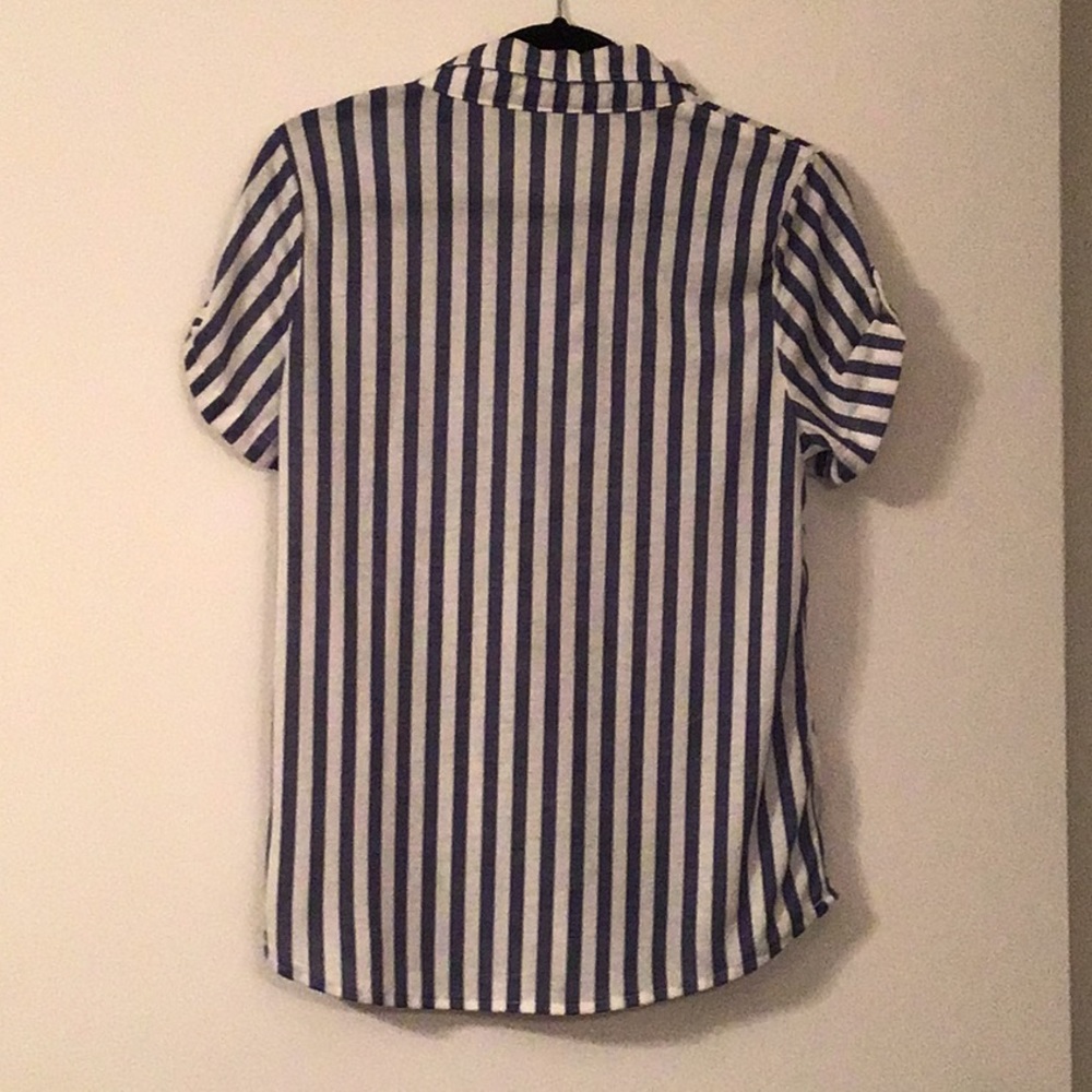 🌺Spring🌺Blue And White Stripe Button-Down - Picture 7 of 7